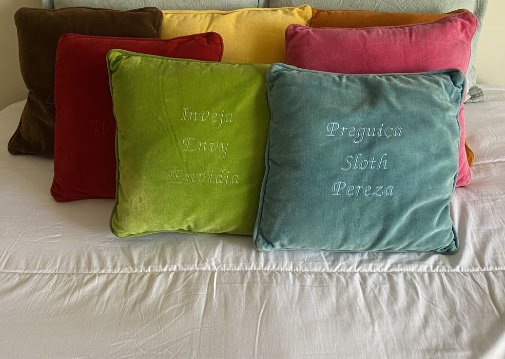 Almofadas dos 7 pecados capitais
