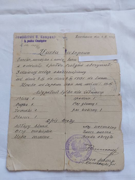 Karta Urlopowa wystawiona 6 listopada 1927 roku przez Dowództwo 6. Kompanii 1. Pułku Czołgów dla żołnierza udającego się na 3-dniowy urlop do Lwowa.