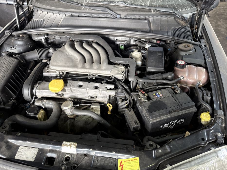 CONJUNTO DE BANCOS E QUARTELAS EM PELE OPEL VECTRA B