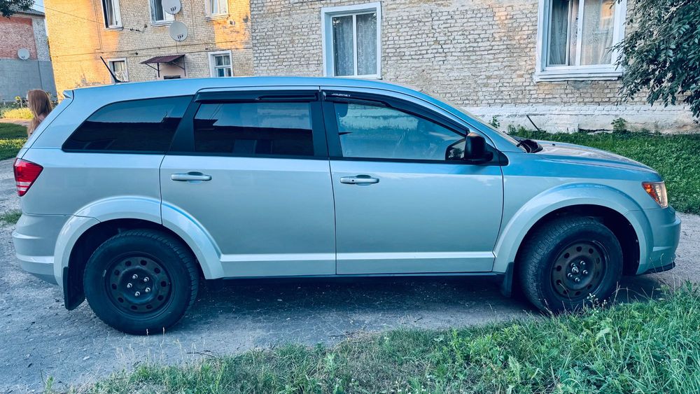 Продаж авто Dodge Journeu