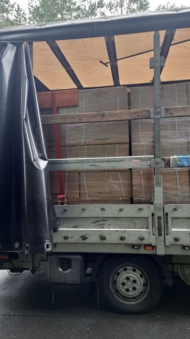 Usługi transportowe z windą -Bus plandeka 9 palet 450x230x250cm +winda