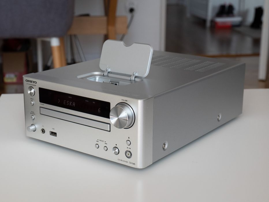 Onkyo CR-545 – amplituner  + pilot