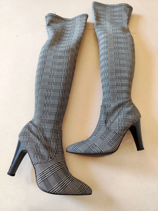 Botas de Cano Alto marca Amor Amore (T.41)
