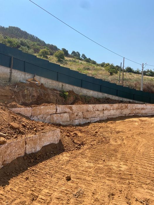 Muralhas em blocos  de pedra