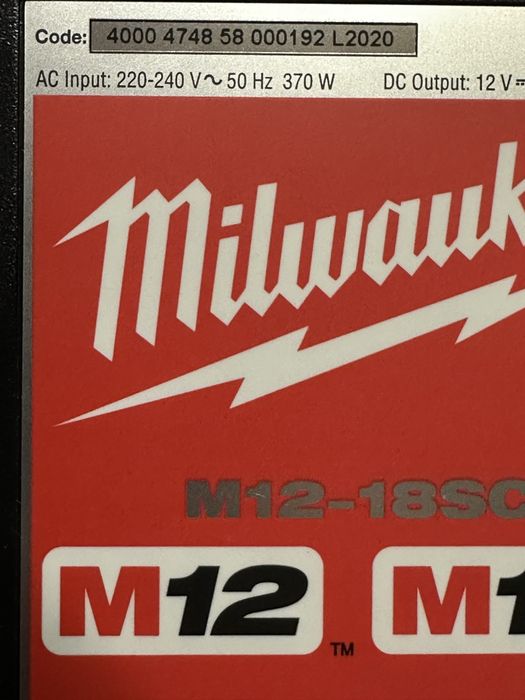 Зарядний пристрій MILWAUKEE, M12-18SCEU SUPER TURBO 13.5 А