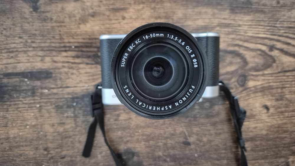 Aparat FUJIFILM X-A10 Stan idealny