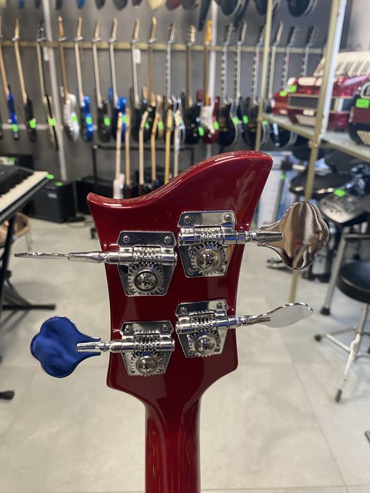 Gitara basowa rocktile