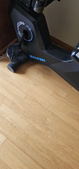Bicicleta estática ergonómica