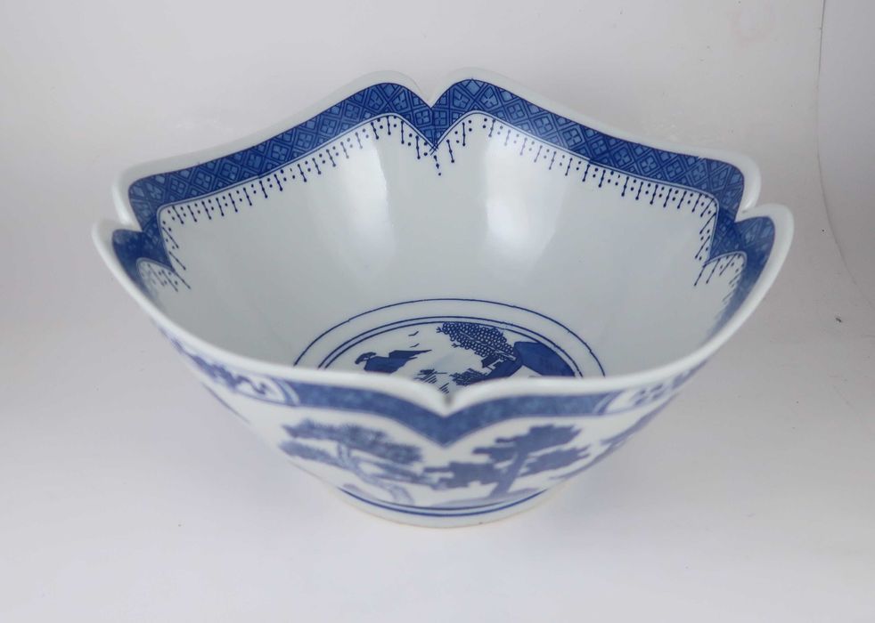 Saladeira porcelana azul e branca da China - Cantão