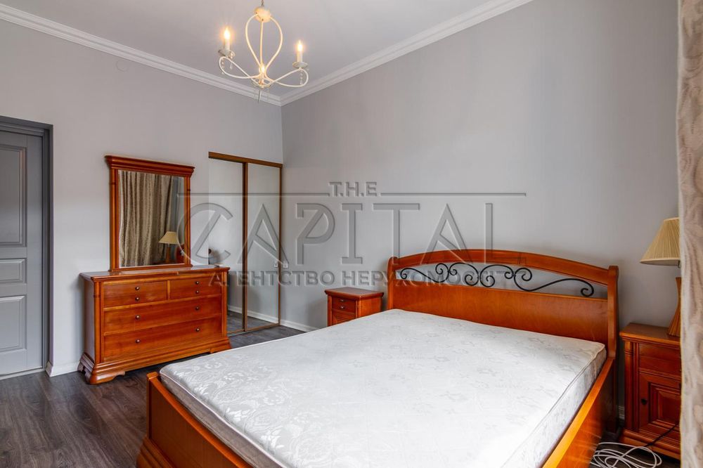 Оренда квартири, пл. Бессарабська, Центр