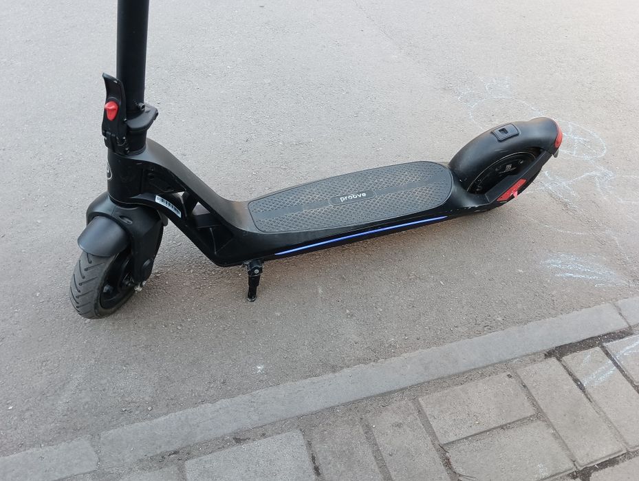 Електросамокат Proove X. 300w 10Ah,  обслужений. Возможен обмен.