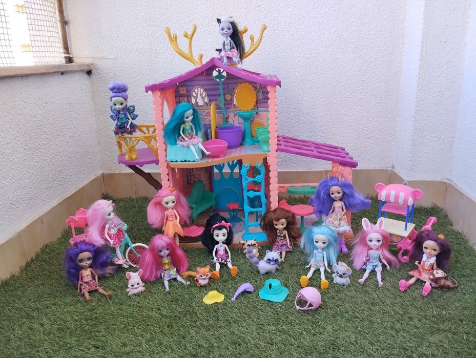 Enchantemals: Casa e Bonecas