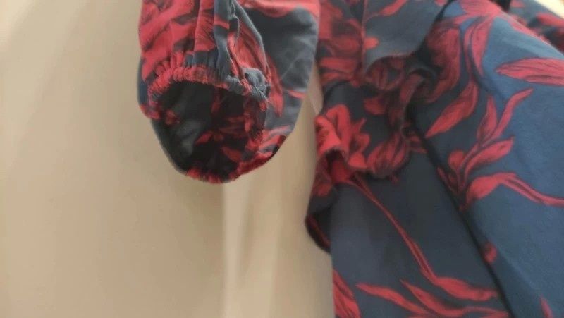 Sukienka mini w kwiaty