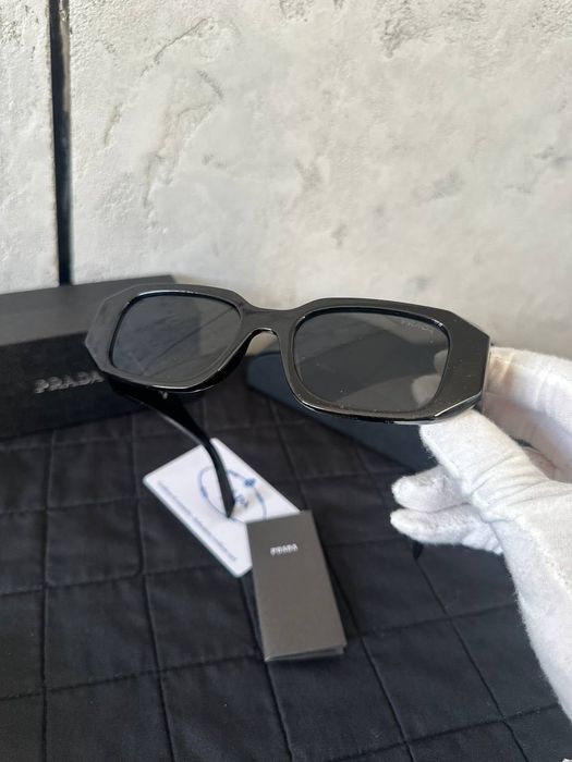 Okulary przeciwsłoneczne nowe prada