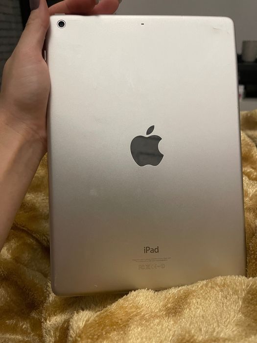 Планшет Айпад air 1