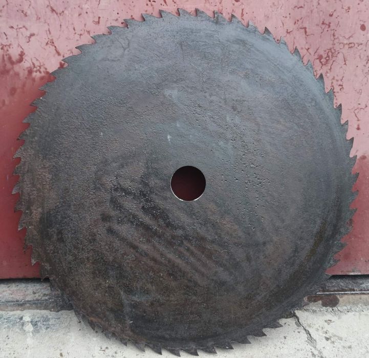 Пильний диск по дереву ( циркулярний )