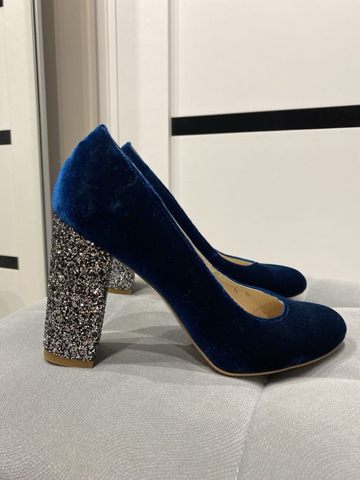 Туфлі сині з оксамиту