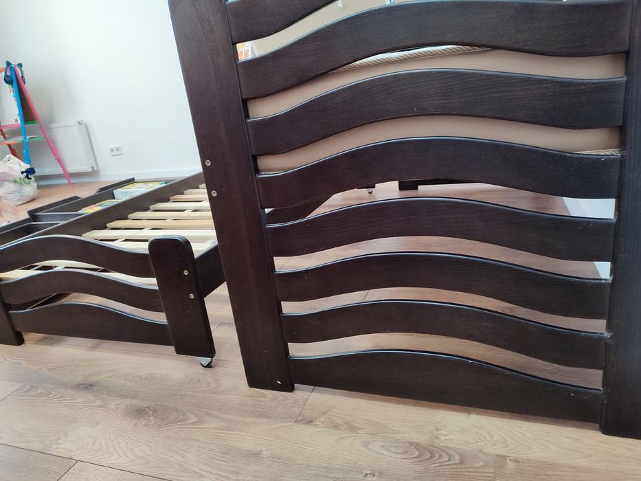 Дитяче ліжко букове з висувним спальним місцем, шухлядами,без матраців