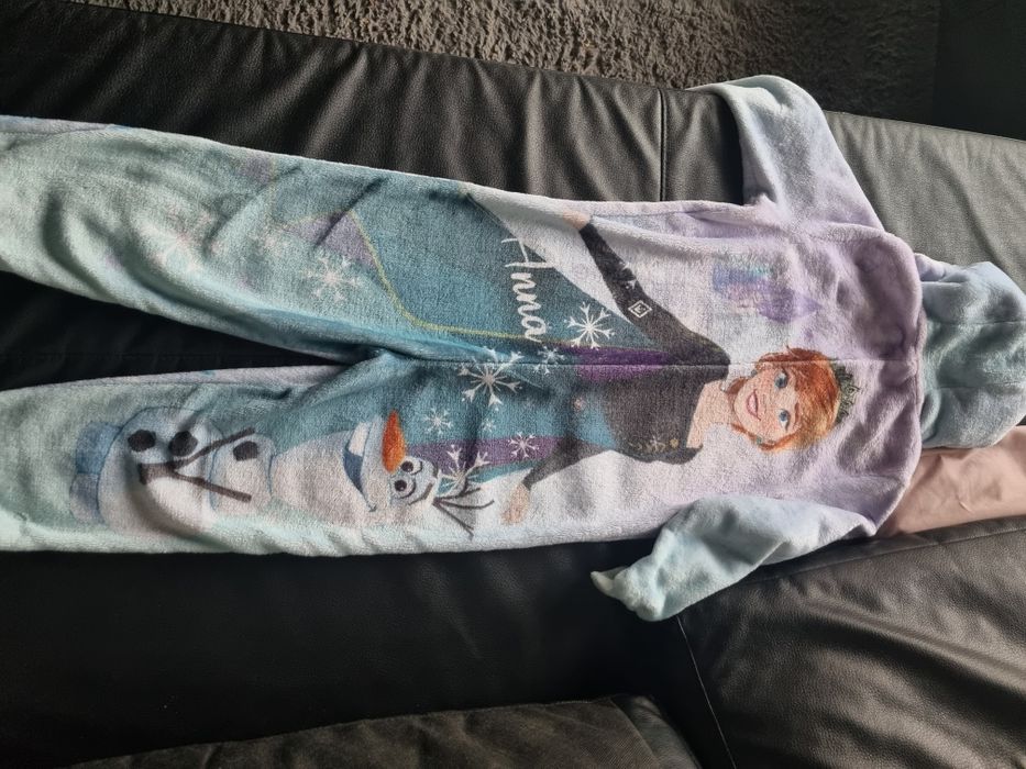 Piżamka dla dziewczynki 8 lat frozen Elza Anna Kraina lodu 128