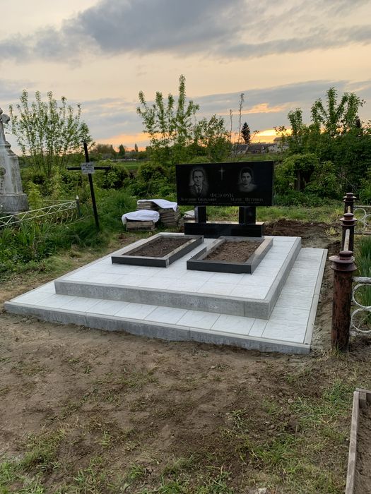 Виготовлення та встановлення пам'ятників