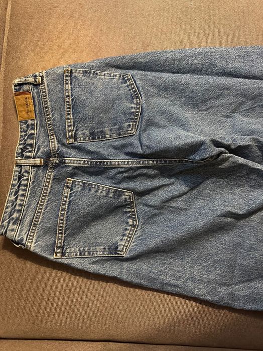 Широкі сині джинси