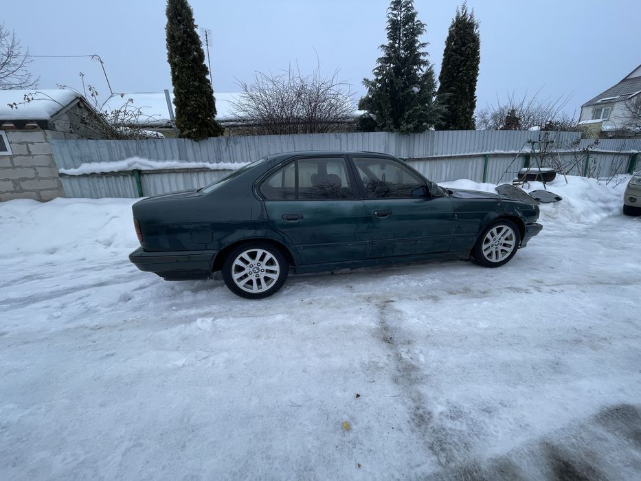 BMW 520 2.0 газ- бенз