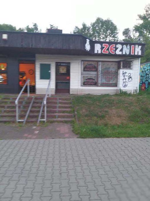 Wynajmę lokal w Dąbrowie Górniczej ul. Kasprzaka 11