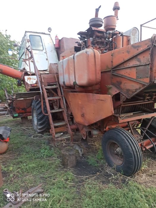 Продам комбайн Нива