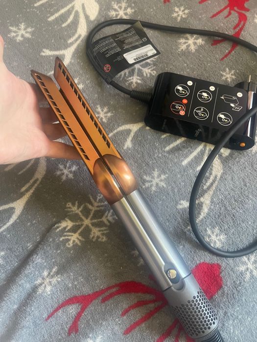 Dyson airstrait używany, w doskonałym stanie