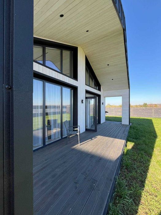 Продаж котеджу з ремонтом поблизу Івано-Франківська