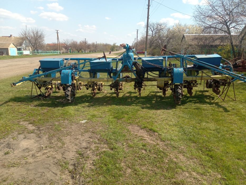 Продам сажалку СУПН8