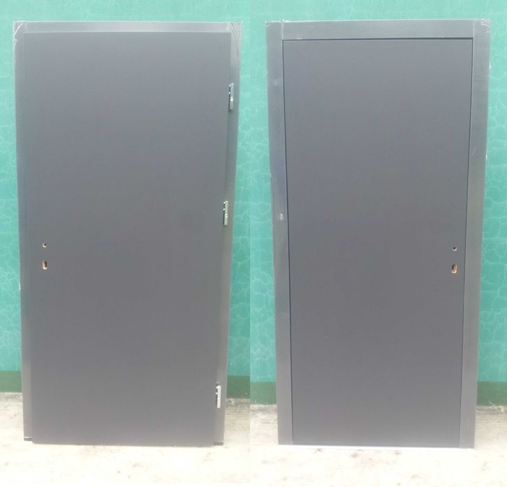 - 50 % Wyprzedaż Ekspozycji Drzwi Zewnętrzne 92 Termo Antracyt 106x210