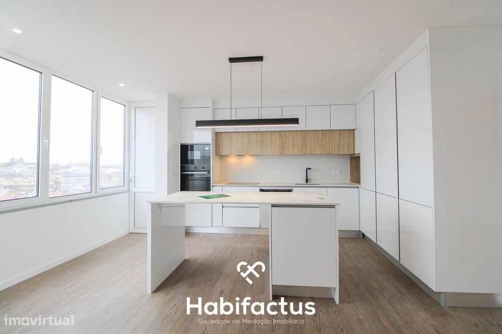 Renovated T4 Apartment in the Center of Viseu