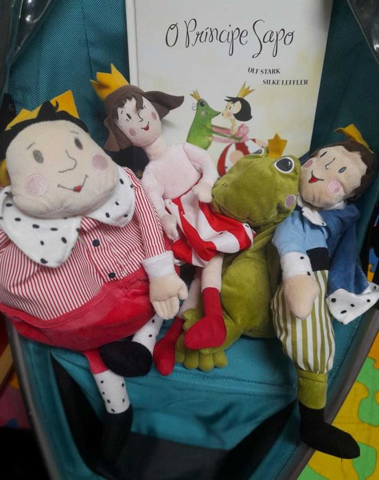 Livro O Príncipe Sapo (com peluches)