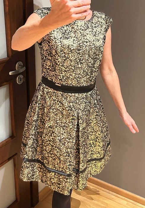 Sukienka balowa Sylwestrowa do kolan złota marki Antall Rozmiar 38