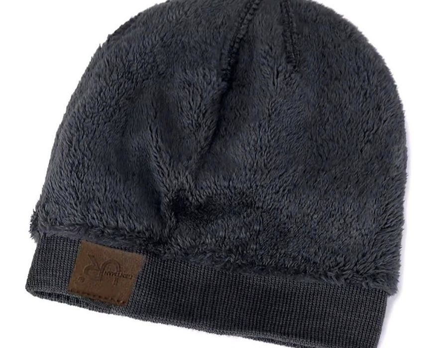 Męska zimowa snowboard ocieplana czapka polar czarna standard uni nowa