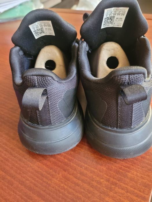 Дитячі кросівки Adidas; 21,5 см, 35р