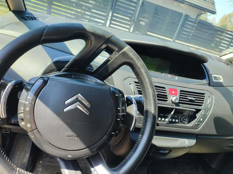 Citroen C4 Picasso Exclusive 1,6 HDI Diesel z defektem, kilma sprawna