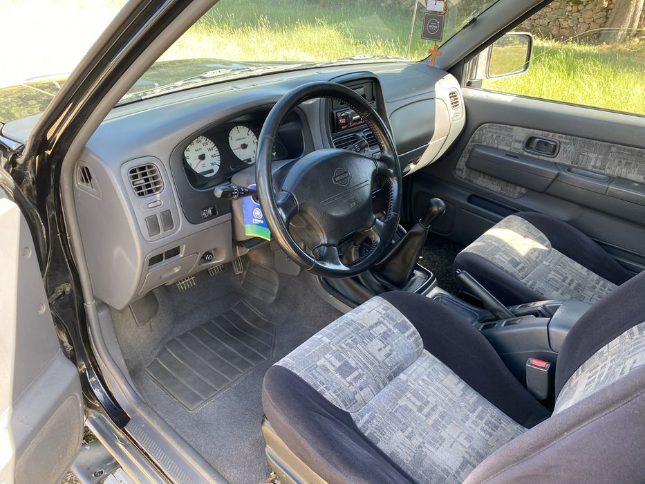 Nissan navara d22