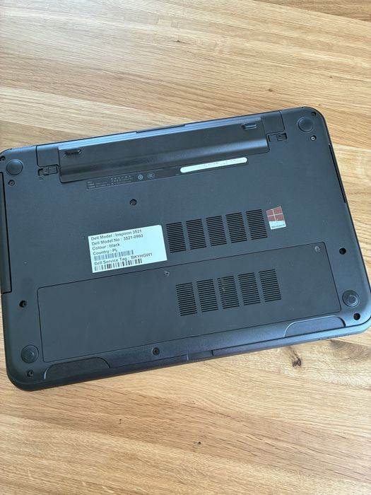 Laptop dell inspiron 3521