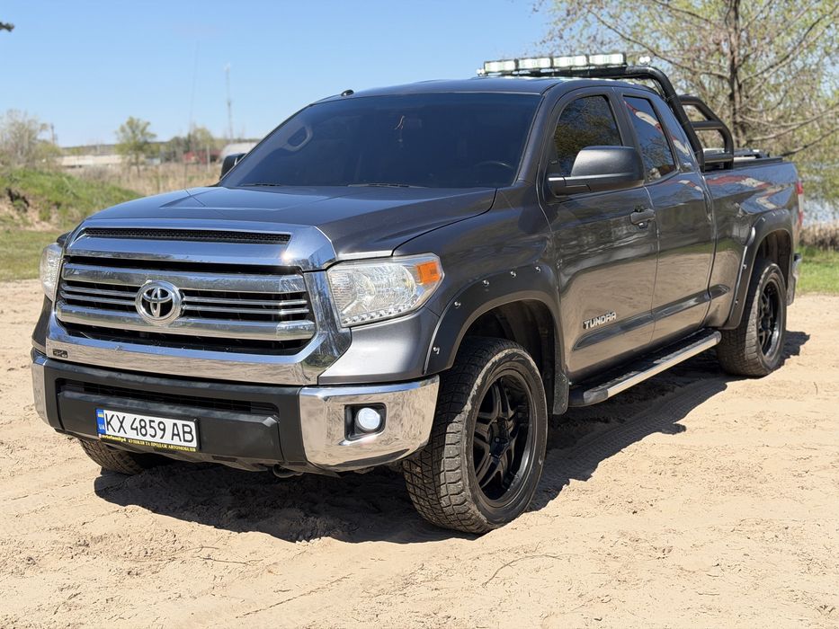 Продам Toyota Tundra