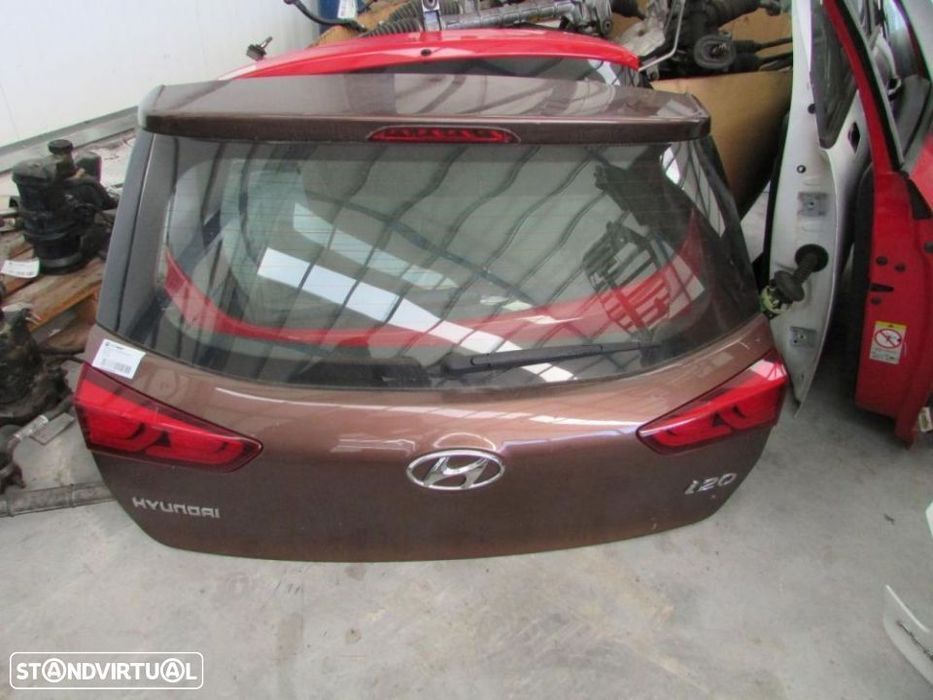 Tampa da mala Hyundai i20 do ano 2014