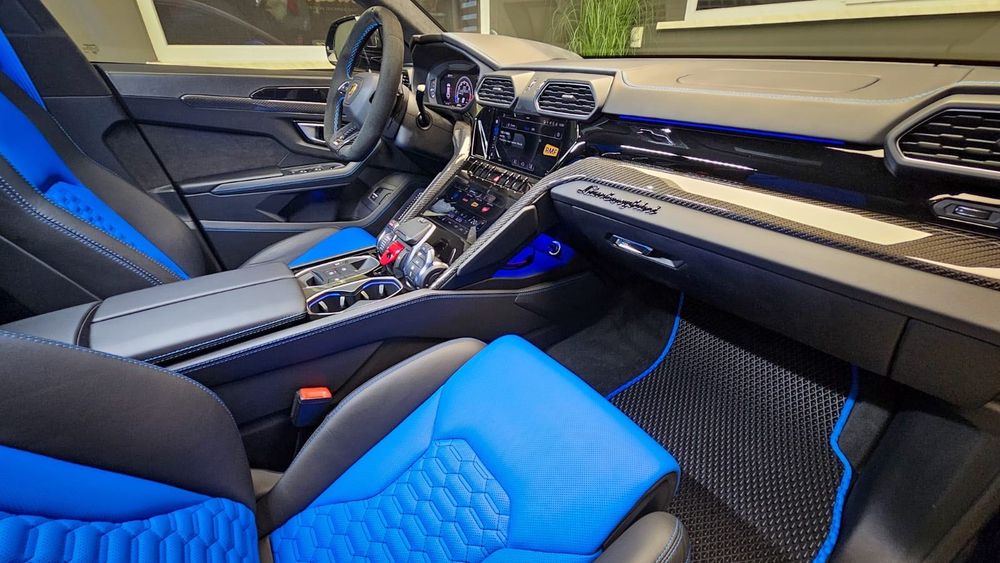 Lamborghini Urus - wynajem krótko i długoterminowy