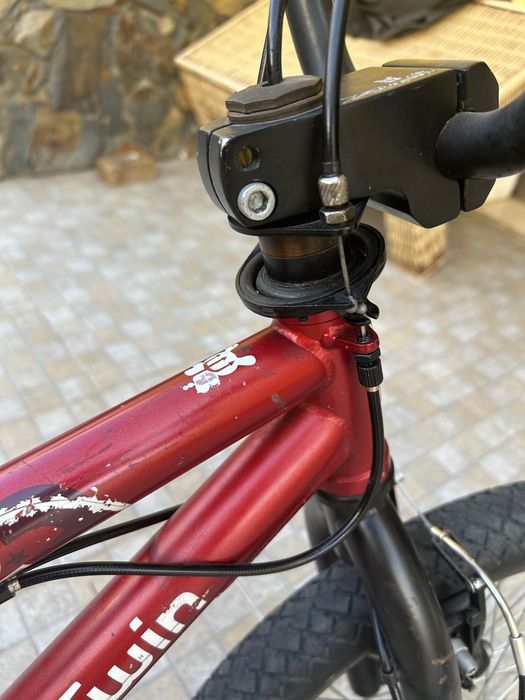 BMX B’Twin Vermelha