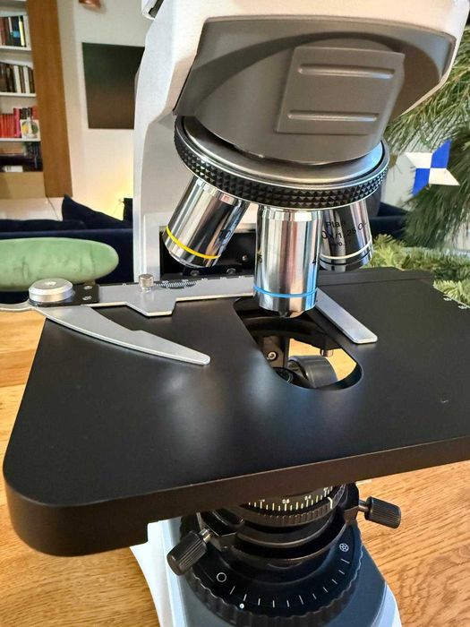 Mikroskop Laboratoryjny Delta Optical L-1000 LED Mikroskop w doskonałym stanie. Użyty może 4 razy!