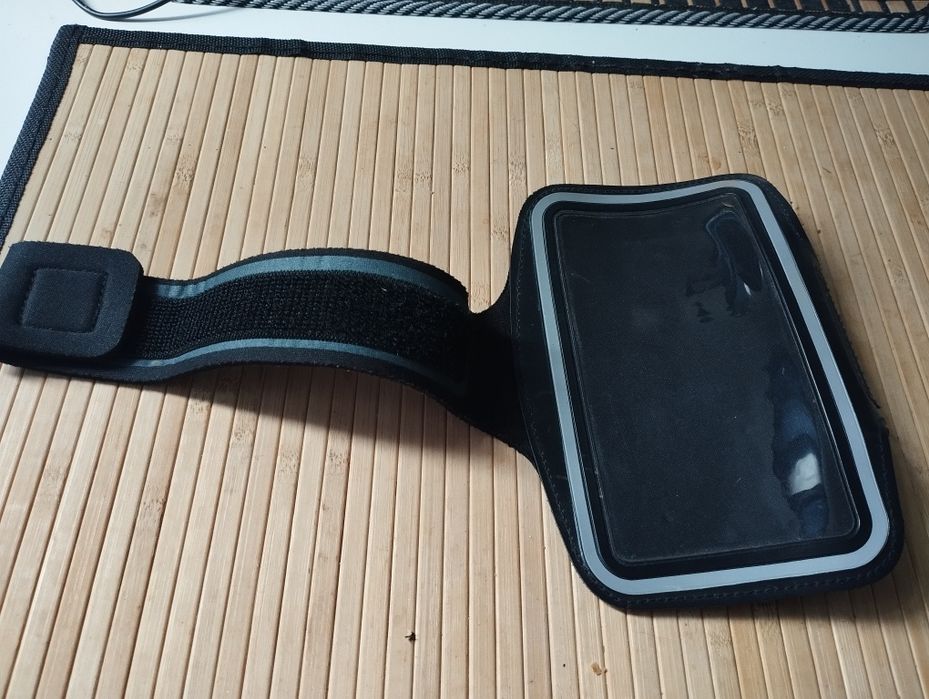 Etui biegowe na ramię na telefon