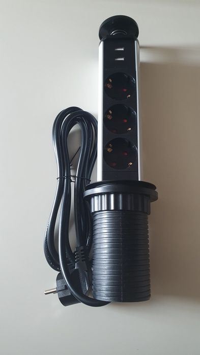 Висувний розетковий блок  з USB