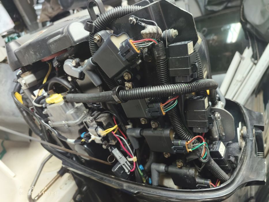 Barco Quiksilver 470 Cruiser  motor Mercury 4T injeção 50 hp 2007