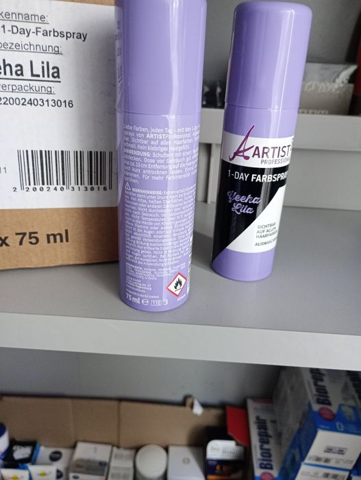 Jednodniowy spray do włosów fiolet