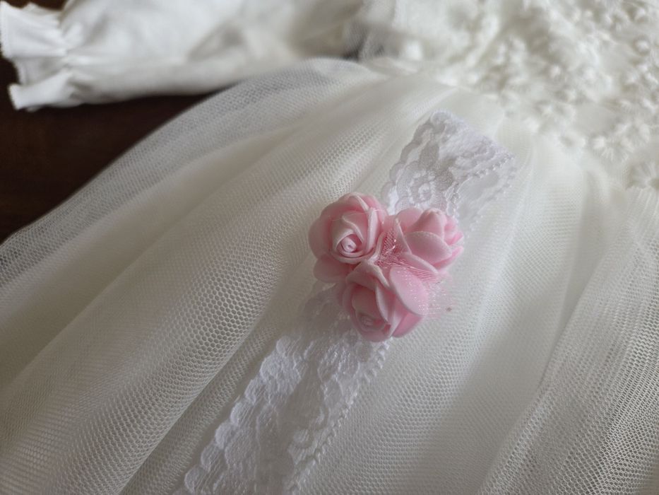 Sukienka na chrzest rozm. 68 + buciki + opaska na głowę